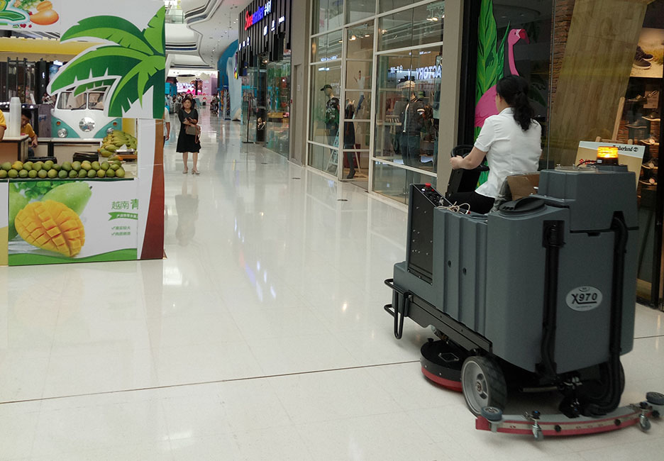 江西大型清潔設(shè)備多功能洗地機(jī)和電動<a href=http://clzygzc.com target=_blank class=infotextkey>掃地車生產(chǎn)廠</a>